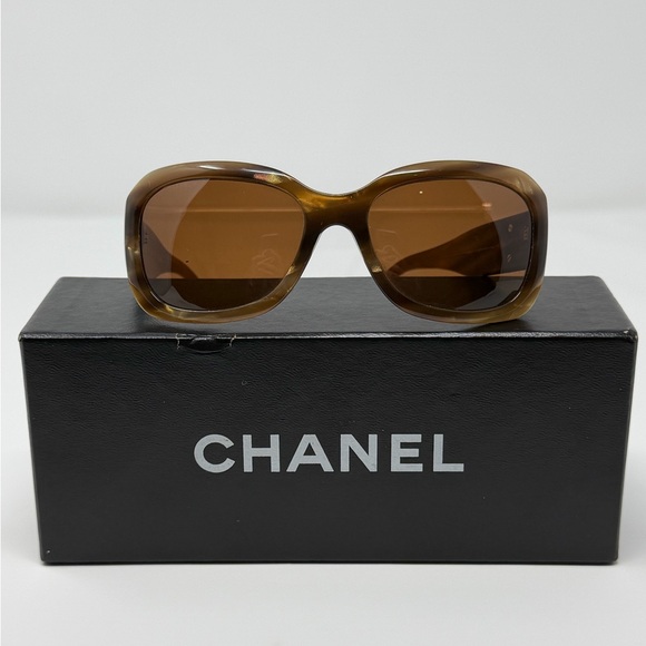 CHANEL Studded CoCo Mark logo Brown Sunglasses - Picture 8 of 8